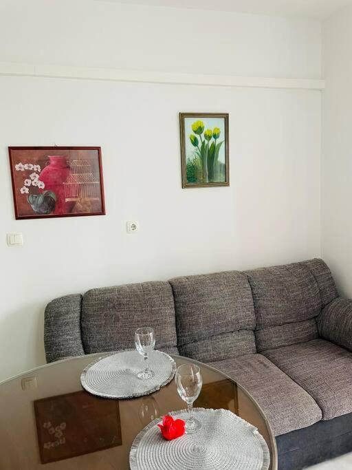 Elin Apartmán *